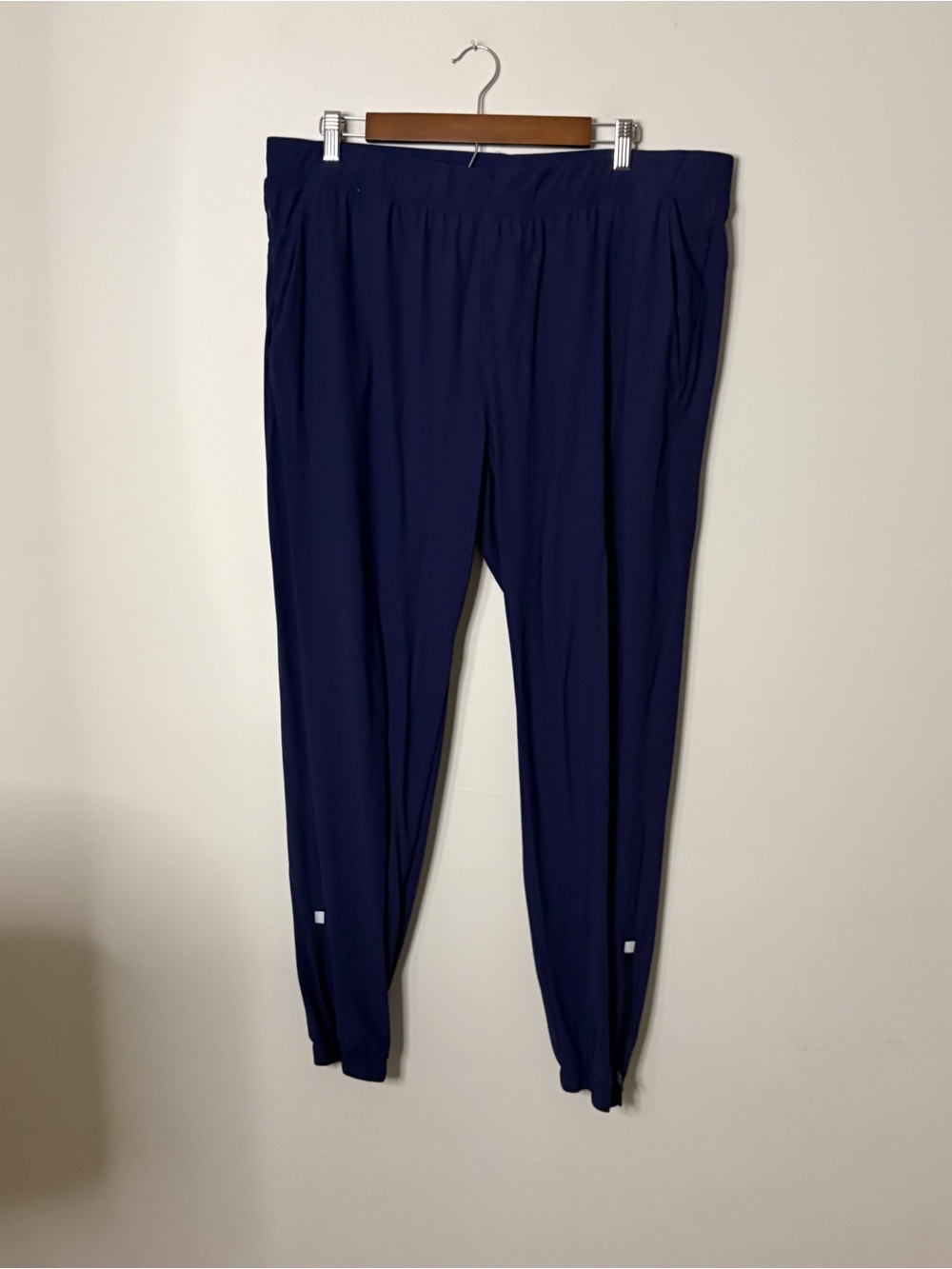 All In Motion Men’s XL Navy Blue Jogger Gym Pants Lightweight Sporty U7